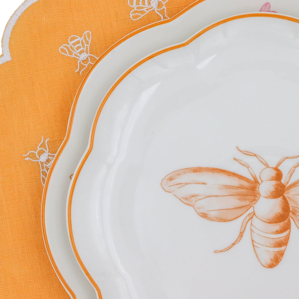 Bumble Homecoming Scalloped Ceramic Starter Plates – Case of 12 (+3 Bonus Plates)