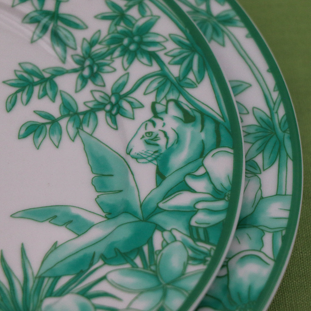 Monsoon Verdant Porcelain Dinner Plates – Case of 12 (+3 Bonus Plates)